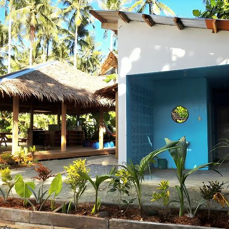 Three Little Birds Surf Hostel جنرال لونا المظهر الخارجي الصورة