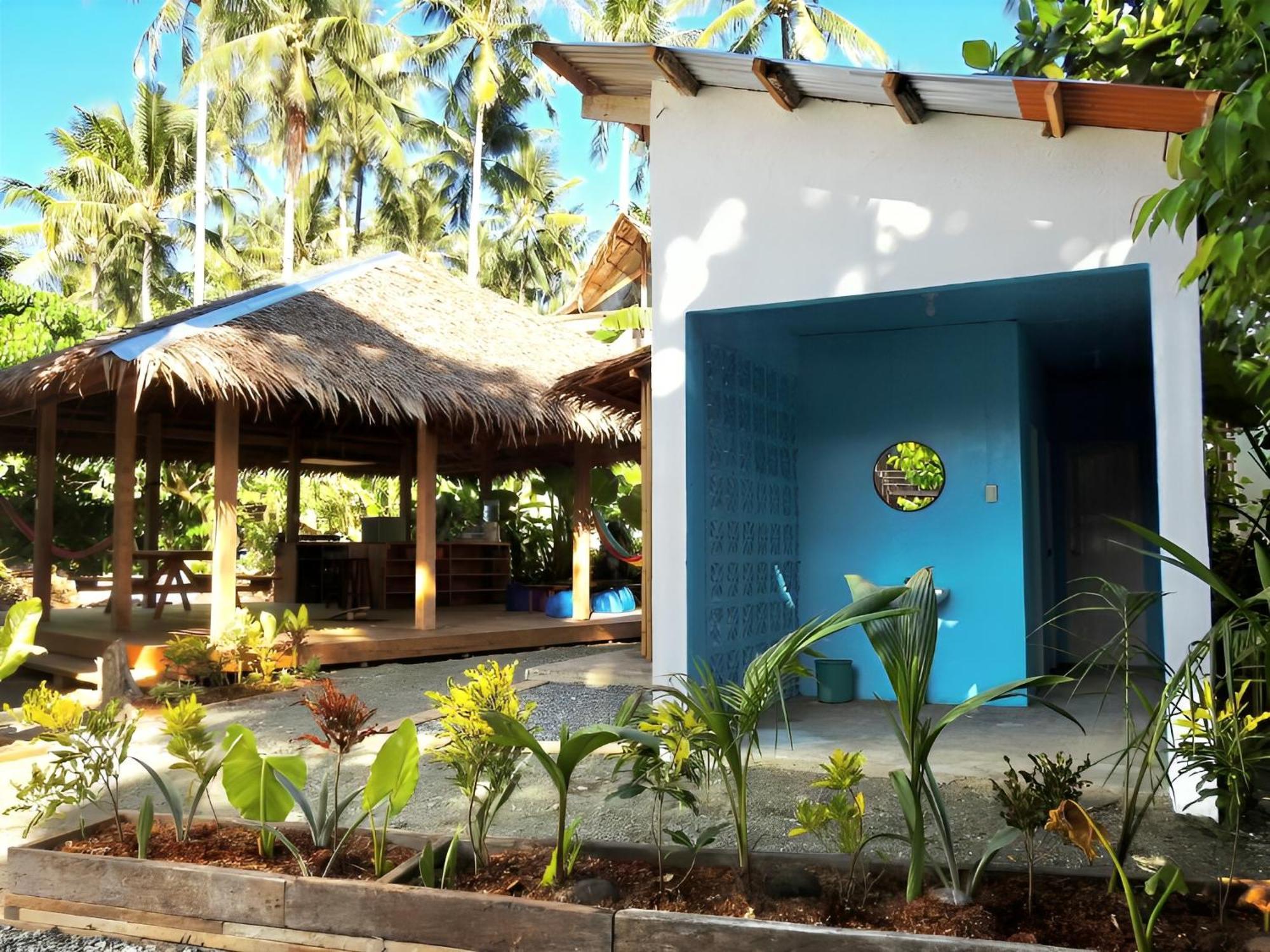 Three Little Birds Surf Hostel جنرال لونا المظهر الخارجي الصورة